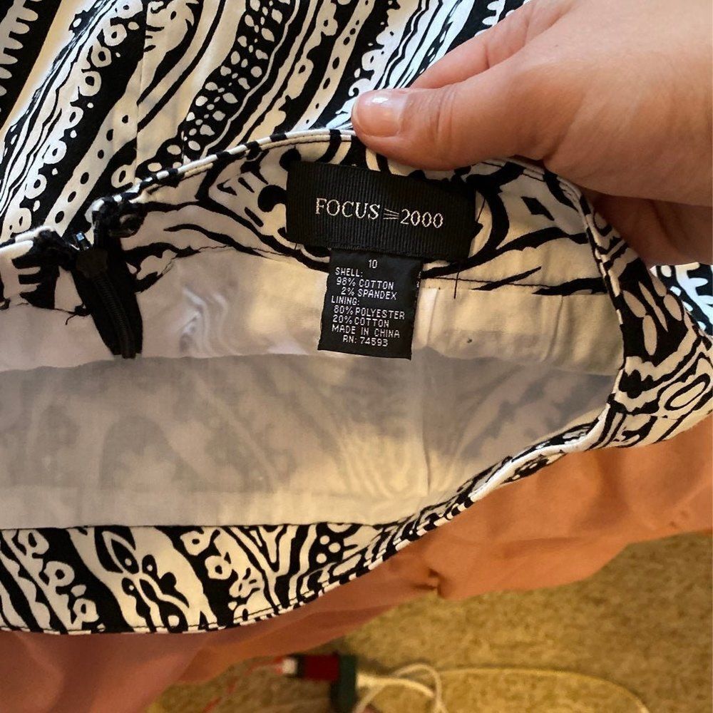 ‎Focus skirt size 10 - Picture 4 of 4